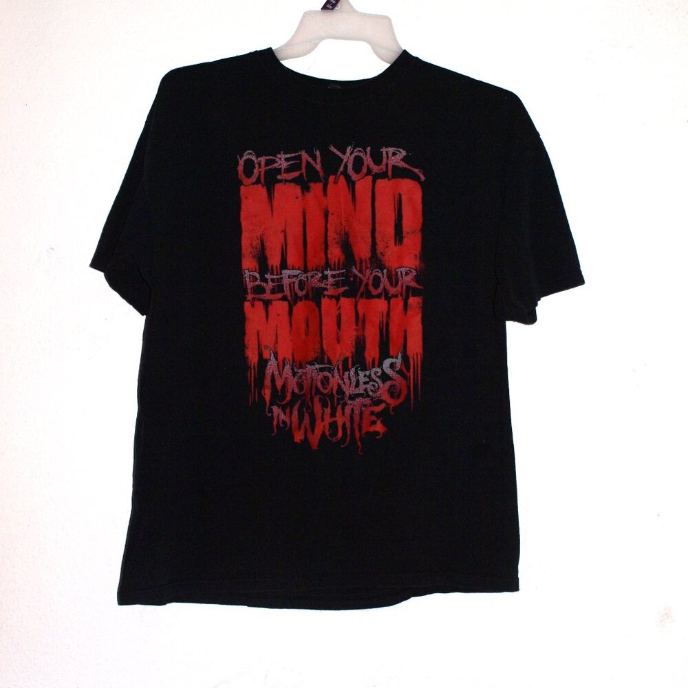 M & O Gold Black T-Shirt Men's X L